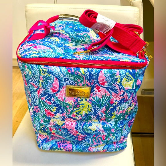 Lilly Pulitzer Handbags - Lilly Pulitzer Mermaid’s Cove Wine Carrier Insulated Tote Bag NWT